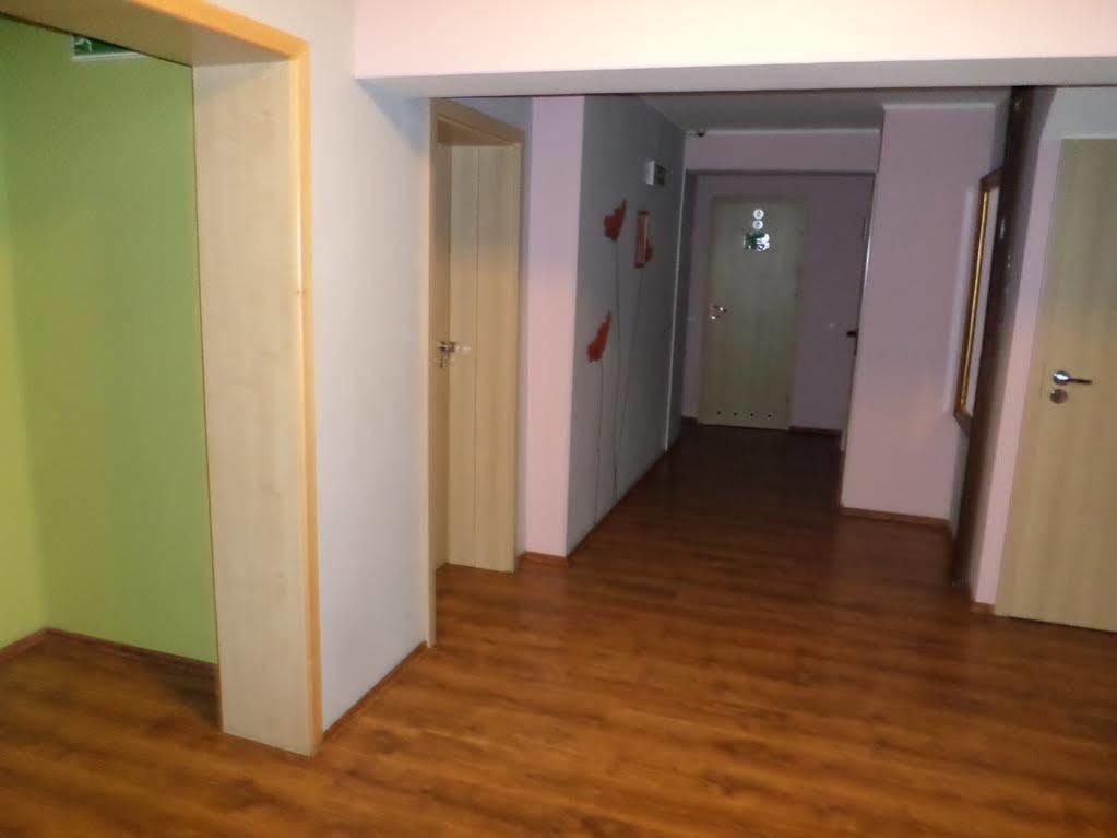 Hostel Krokodyl Warschau Exterior foto